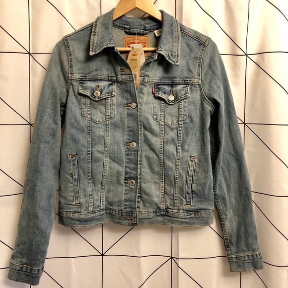 Levi's Jackets & Blazers - Levi’s Women’s Original Trucker Jacket Levi's Jackets & Blazers - Levi’s Women’s Original Trucker Jacket